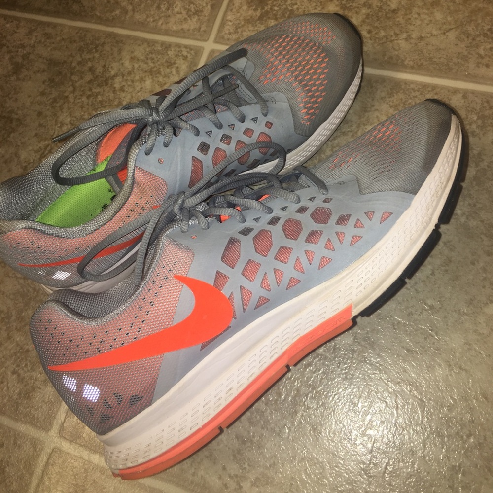 Nike Pegasus 31 Running Shoes - Men’s Size 11